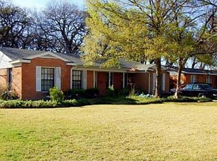 1405 Oak Lea Dr, Irving, TX 75061