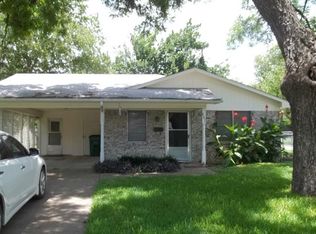 802 S Jefferson St, Kaufman, TX 75142