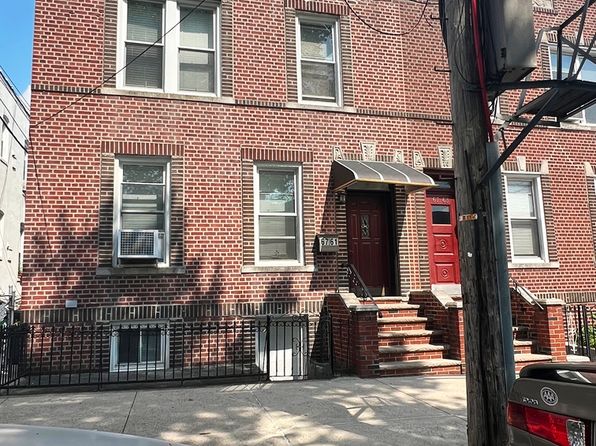 67-61 78th St #2R