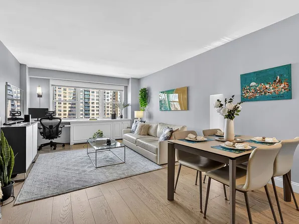 400 E 54th St APT 30D, New York, NY 10022