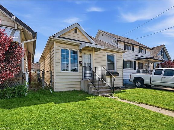 4th image of 276 Roxborough Ave
