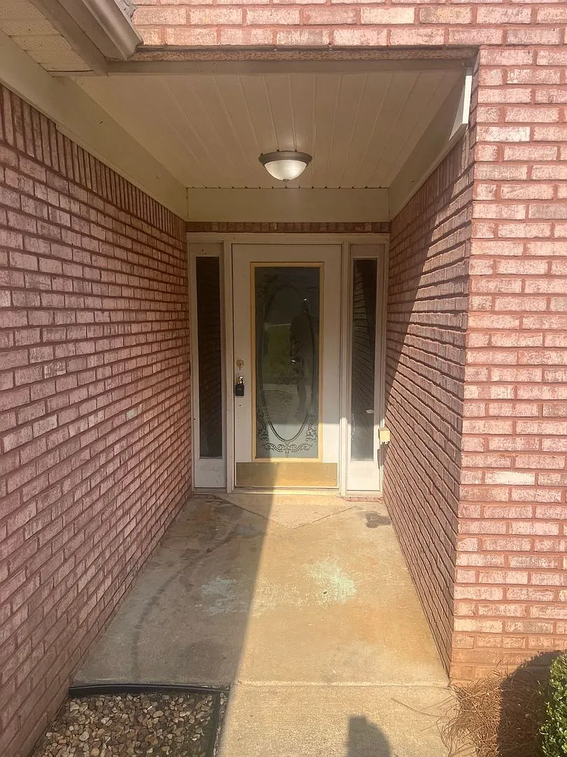 Gorgeous Ranch 4 bedroom 2 bath home in Lawrenceville — Photo 2