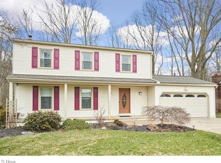 2343 Woodpark Rd, Fairlawn, OH 44333