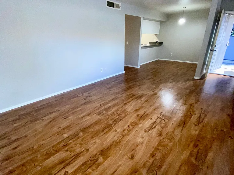 1402 E Guadalupe Rd #150 — Photo 1