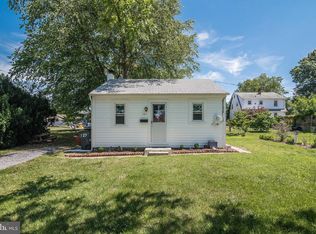 127 Park Rd, Pasadena, MD 21122