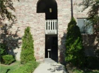 1806 E 97th St APT C, Kansas City, MO 64131