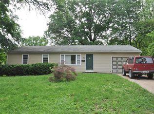 405 SW 18th St, Blue Springs, MO 64015