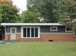 9316 Crabb Rd, Temperance, MI 48182