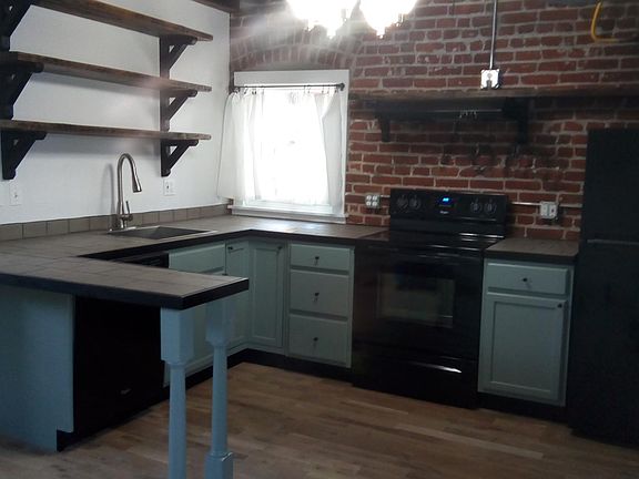 2nd image of 46 W 1st Ave #A