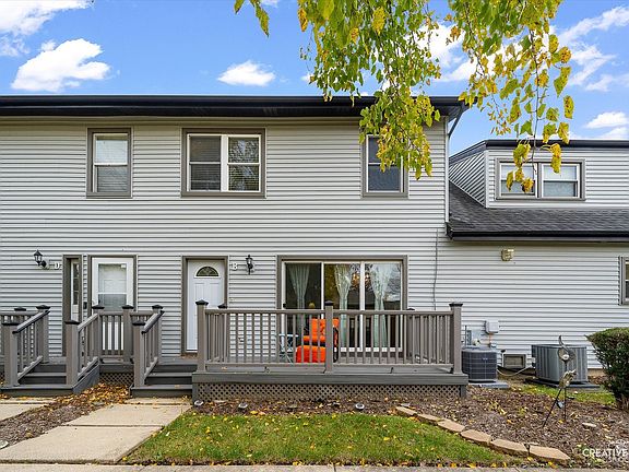 2nd image of 1320 Ironwood Ct Unit B