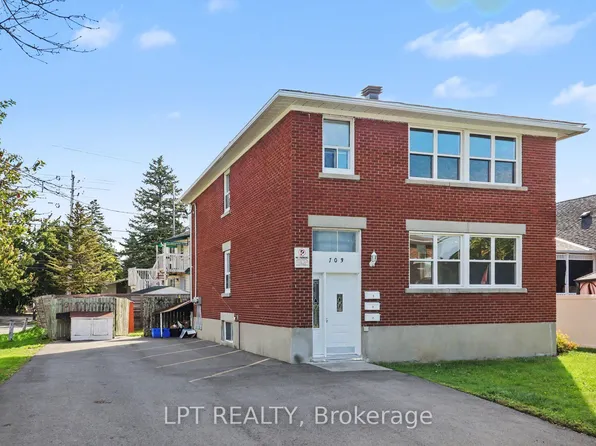 703 Morgan St, Ottawa, ON K1K 3M3