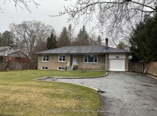 1093 Rebecca St, Oakville, ON L6L 1Y6