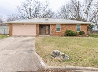 1648 W Wayland St, Springfield, MO 65807