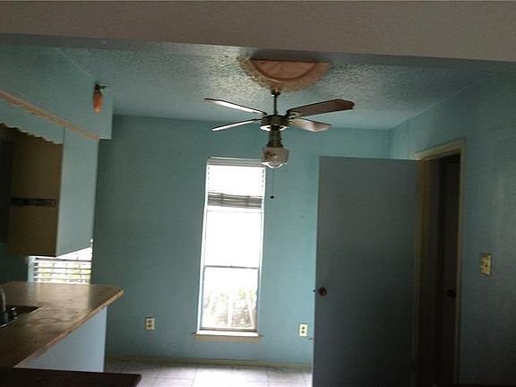5th image of 2319 Scammel Dr