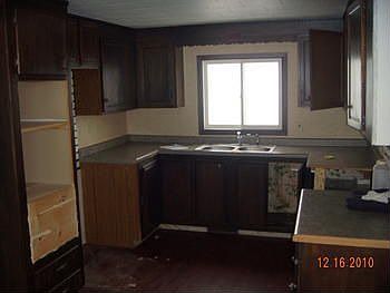 2nd image of 526 E Summit St