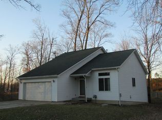 1501 Remsing St, Hartland, MI 48353