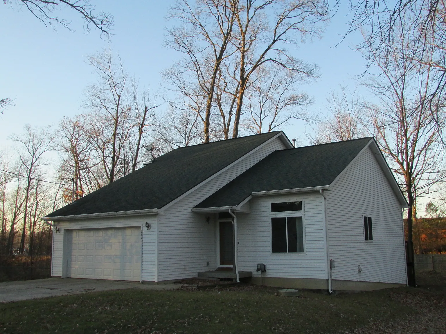 1501 Remsing St photo 1