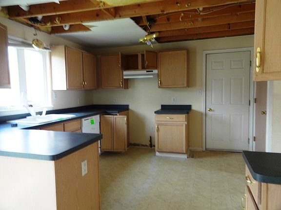 5th image of 24 Welker St
