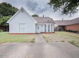 5430 Payton Dr E, Southaven, MS 38671