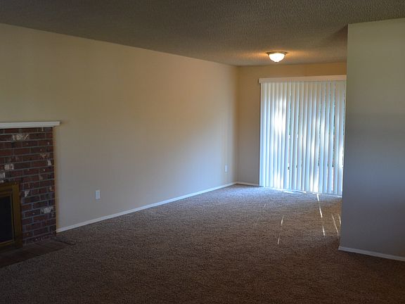 3rd image of 16430 60th Ave W