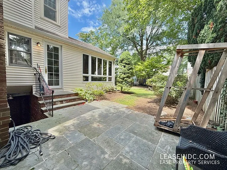 4825 Butterworth Pl NW — Photo 19