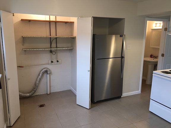 Kitchen, Laundry