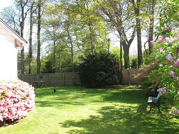 4th image of 26 Cedar Dr
