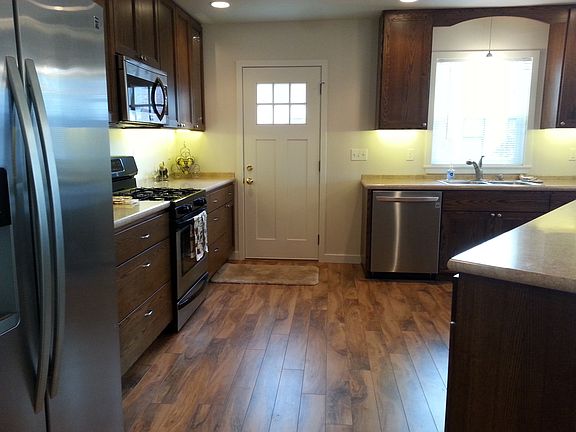 Towards side door and BBQ deck