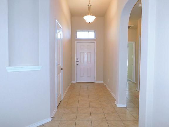 4th image of 324 Cypress Creek Ln