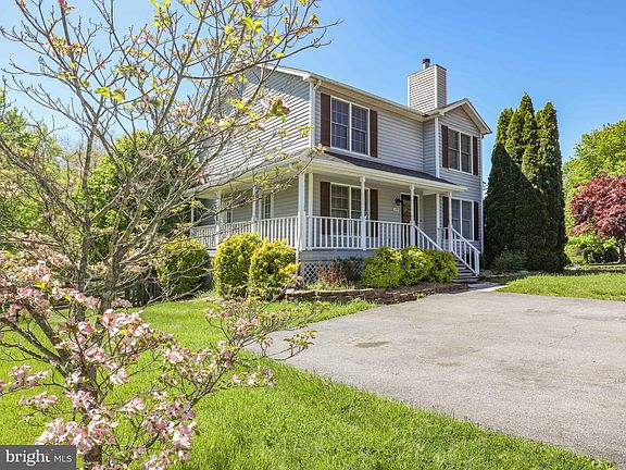 4th image of 109 Woodys Pl