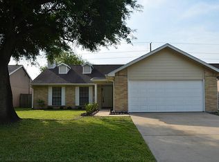 15215 Plaza Libre Dr, Houston, TX 77083