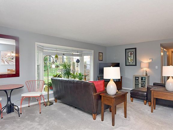 5th image of 1240 Ashford Ln APT 2A