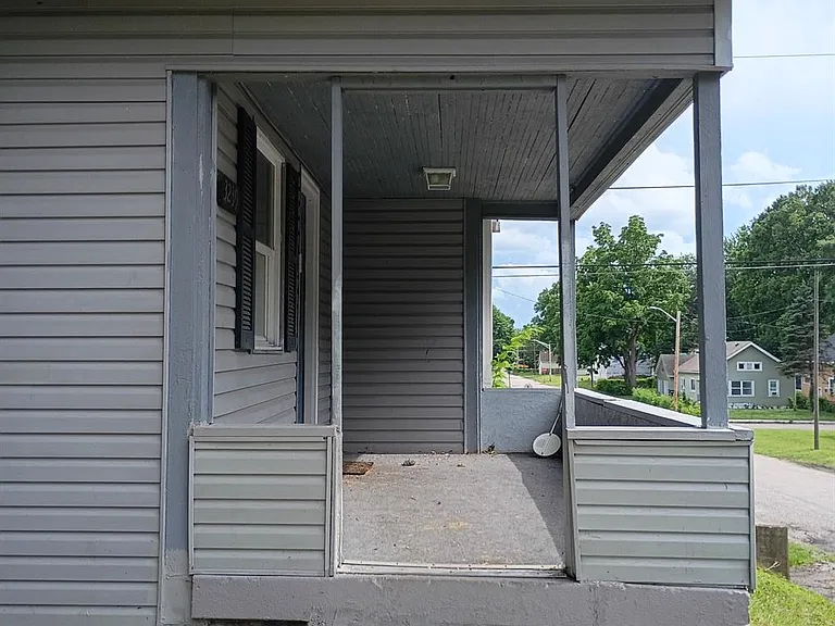 3239 Elmira St — Photo 3
