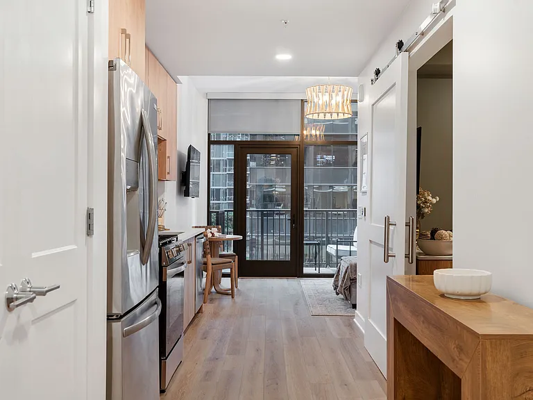 1212 Demonbreun St #706 — Photo 4
