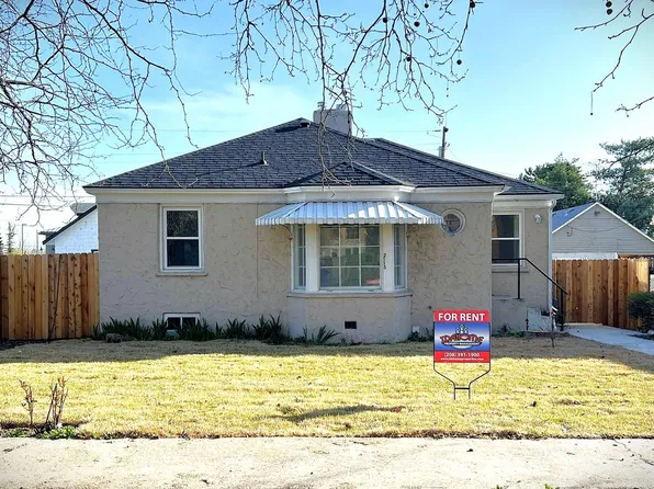 Cleveland Duplex, 2115 Cleveland Blvd #B, Caldwell, ID 83605