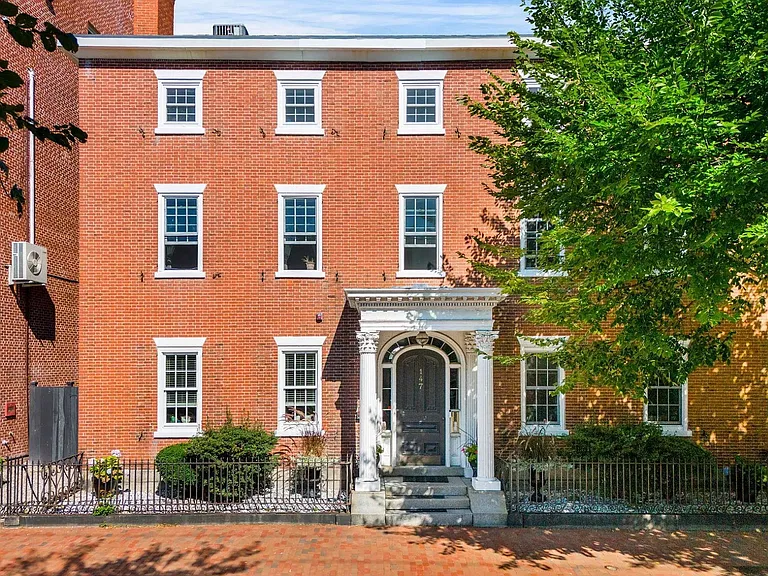 147 State St #3 — Photo 2