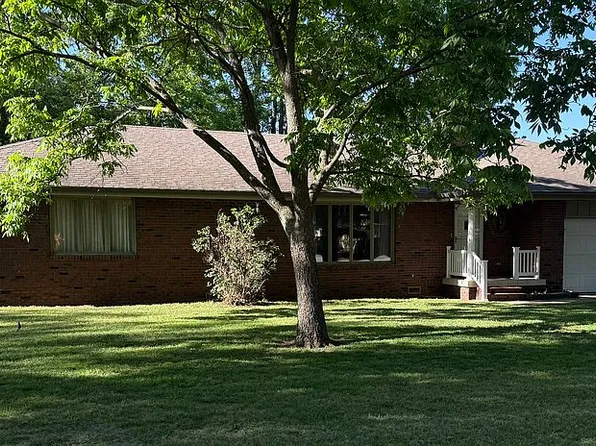 204 W Main St, Arma, KS 66712