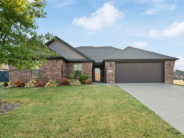 1800 SW Brompton St, Bentonville, AR 72713
