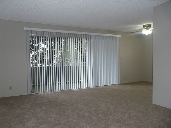 4th image of 2763 Mauricia Ave #A