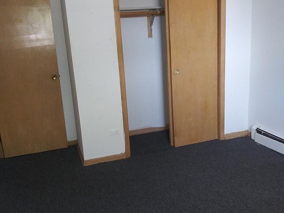 4th image of 400 Yates Ave APT 3B