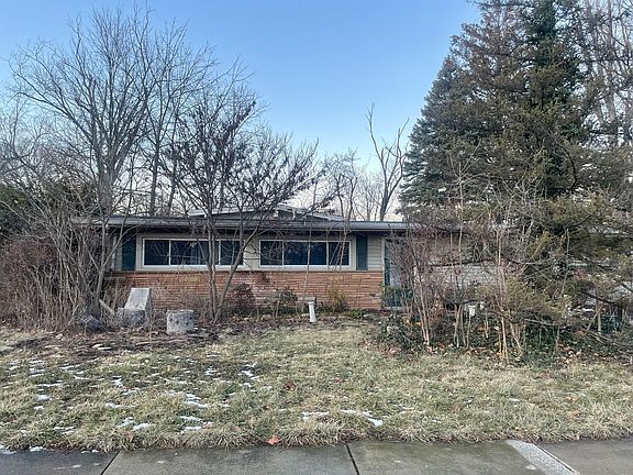 2nd image of 18524 Lyn Ct