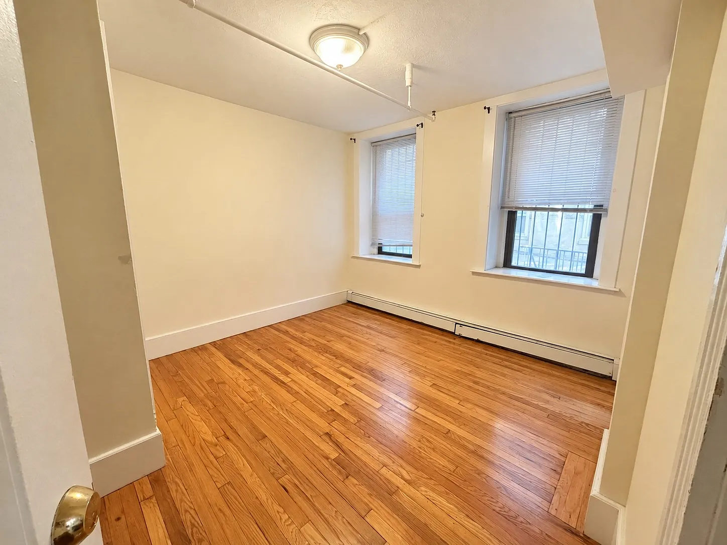 2 bed, 1.0 bath, 583 sqft, $2,750 — Photo 4