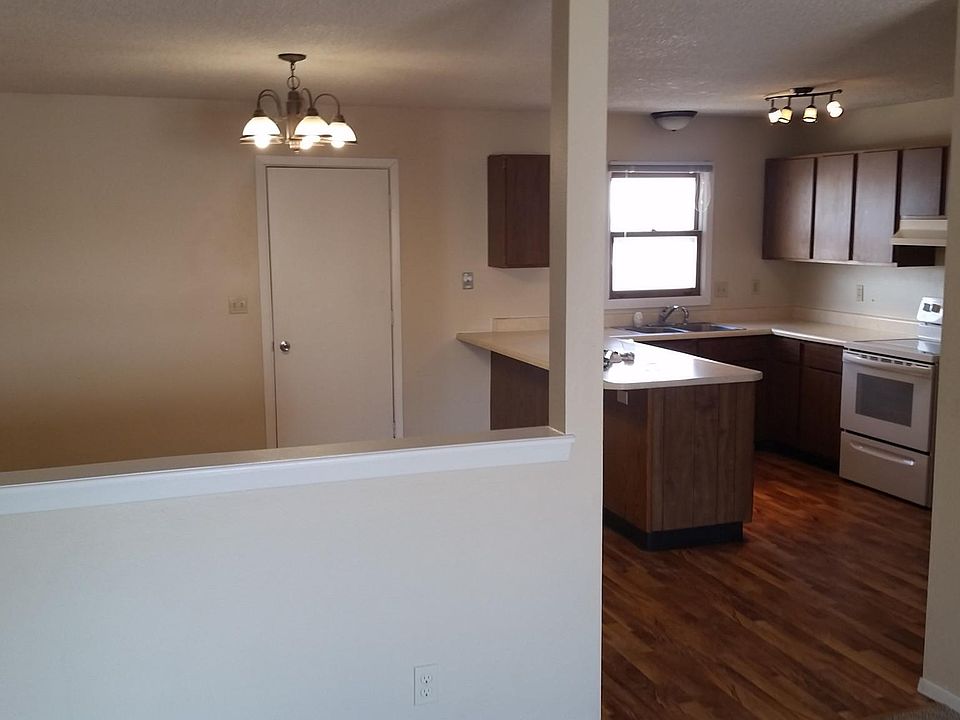 from living room to kitchen/dining