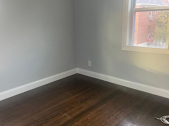 4th image of 1236 E 222nd St