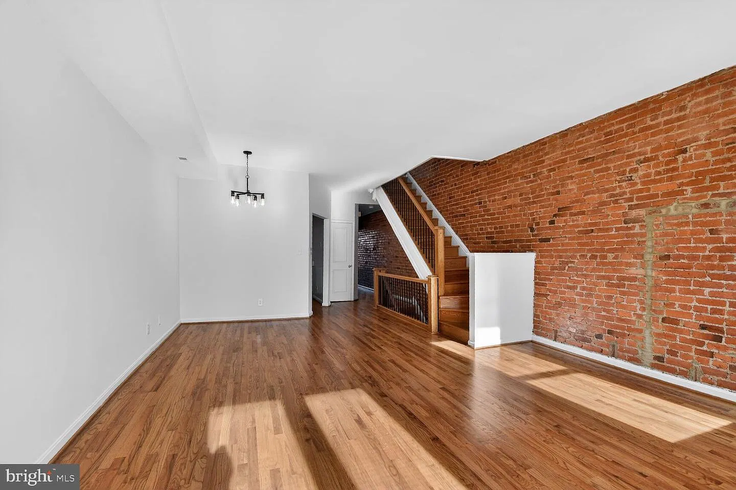 4 bed, 3.0 bath, 3111 sqft, $6,900 — Photo 3