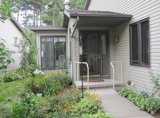 1106 Forest Ln, Prairie Du Sac, WI 53578