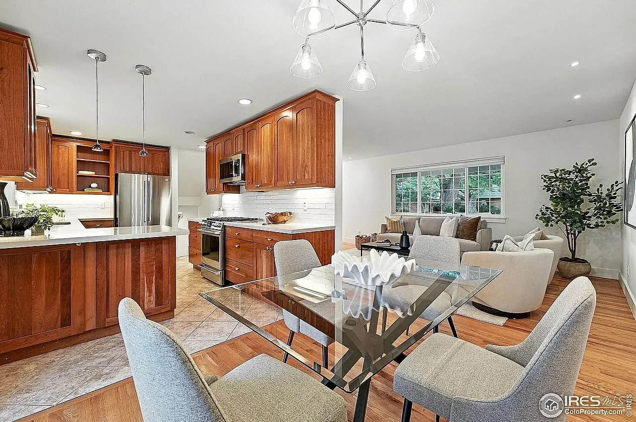 6 bed, 2721 sqft, $6,000 — Photo 2