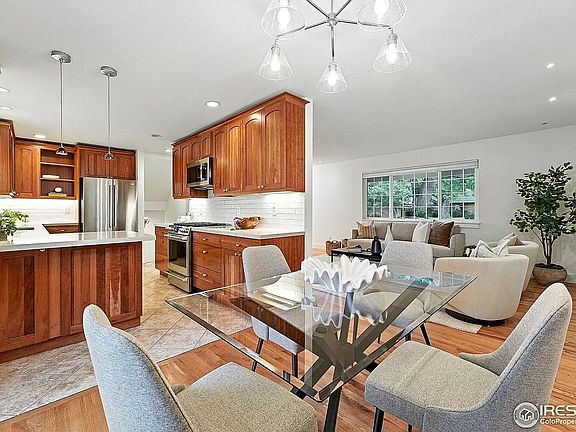 2nd image of 2809 Lagrange Cir