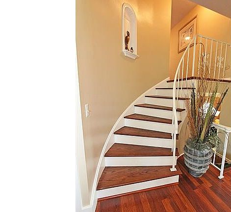 2nd image of 24603 Surrey Cir