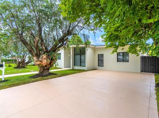 8450 SW 27th St, Miami, FL 33155